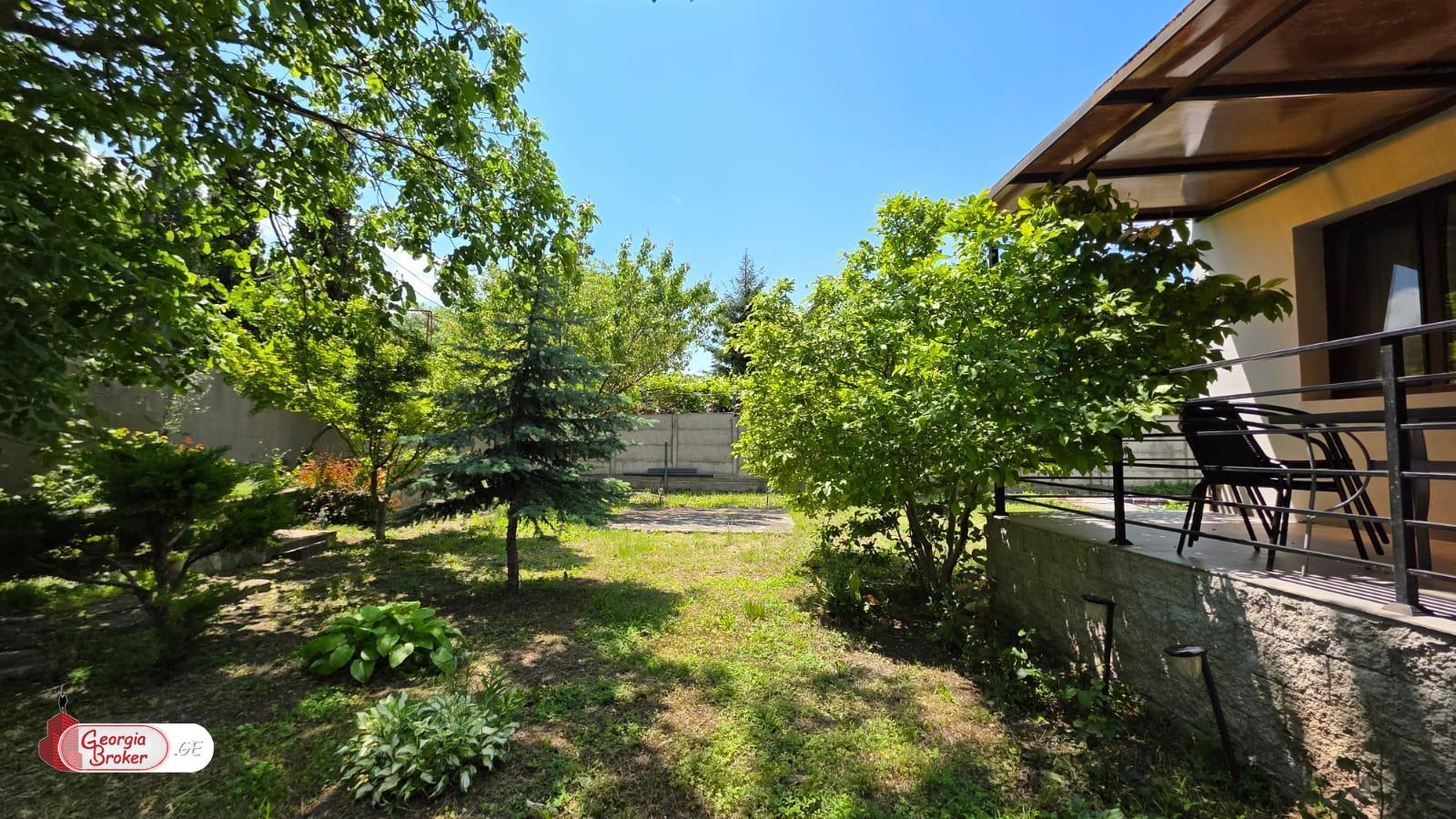 nearly repaired 5-room house for sale